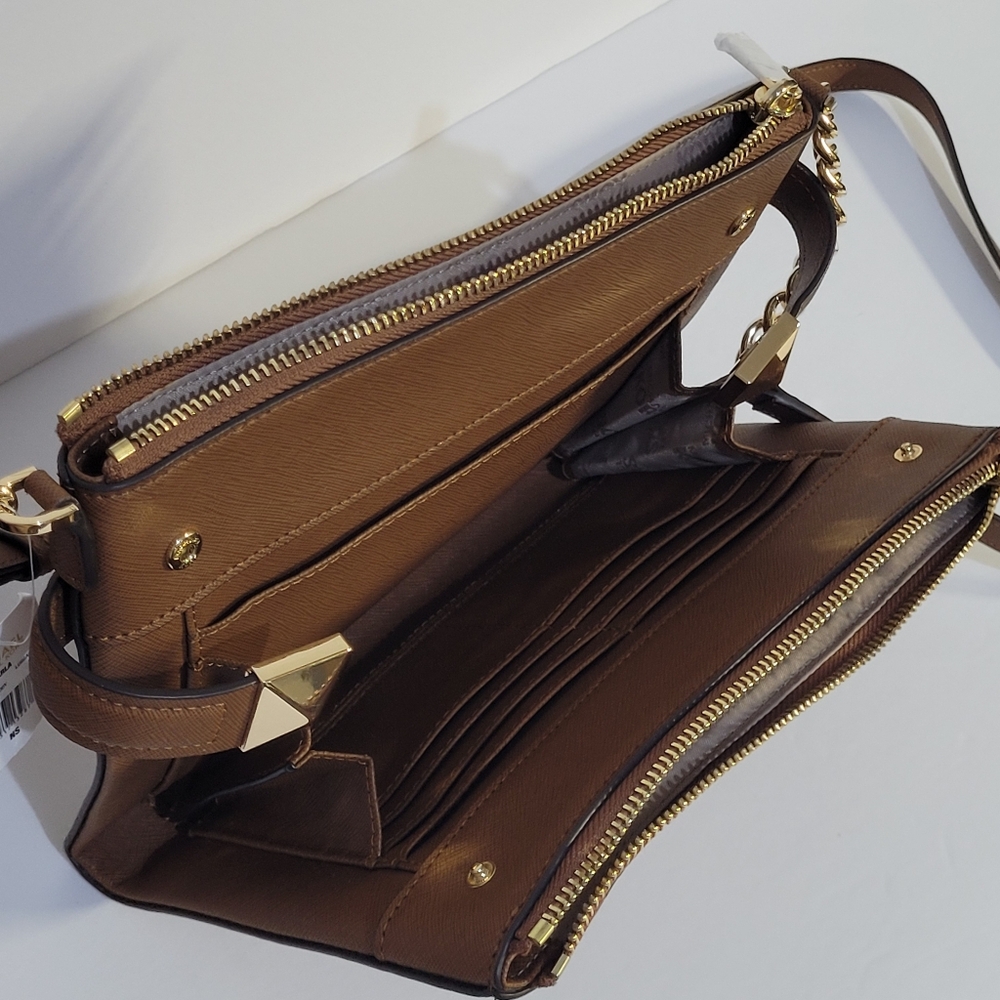 Micheal Kors Karla Crossbody - Picture 6 of 13